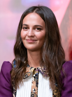 Alicia Vikander pic #1187212