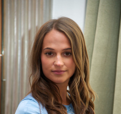 Alicia Vikander pic #790245