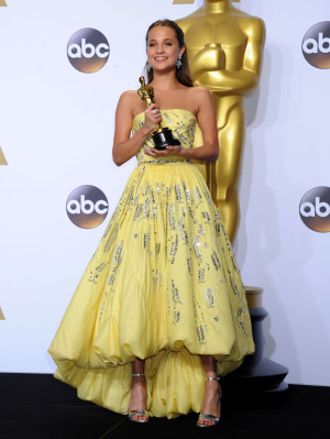 Alicia Vikander pic #837159