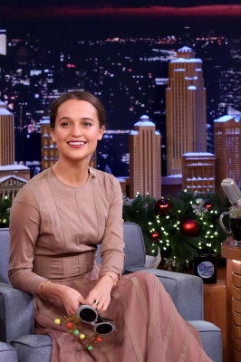 Alicia Vikander pic #821440