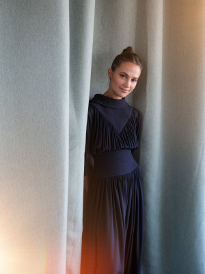 Alicia Vikander pic #1360275