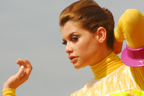 Aline Moraes pic #389235