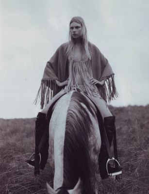 photo 10 in Aline Weber gallery [id213439] 2009-12-11 00:00:00