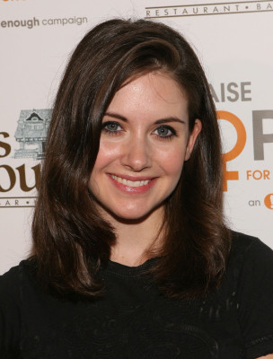 Alison Brie pic #684770