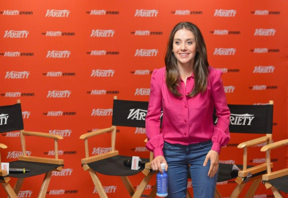 Alison Brie pic #687169