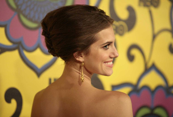 photo 8 in Allison Williams gallery [id591060] 2013-04-02 00:00:00