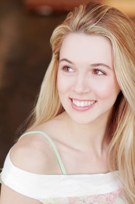 Alona Tal pic #406534