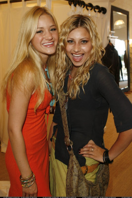 photo 15 in Aly and Aj gallery [id757711] 2015-02-06 00:00:00