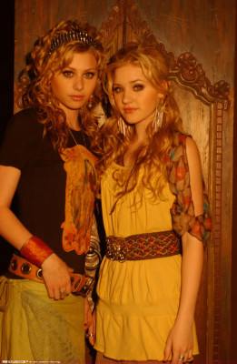 photo 26 in Aly and Aj gallery [id127884] 2009-01-16 00:00:00