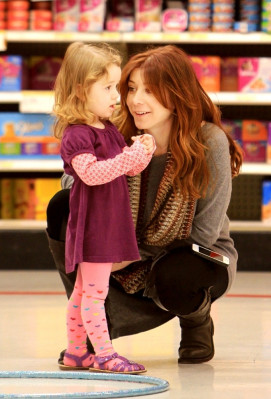 photo 27 in Alyson Hannigan gallery [id428971] 2011-12-13 00:00:00