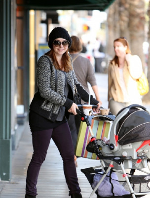 Alyson Hannigan pic #585869