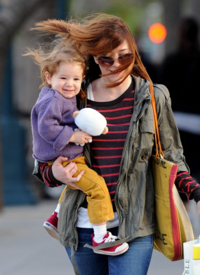 photo 21 in Alyson Hannigan gallery [id362385] 2011-03-29 00:00:00