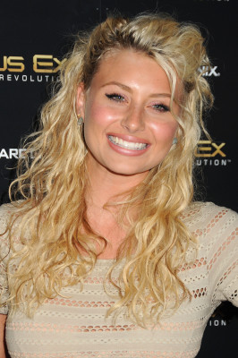 Alyson Michalka pic #398806