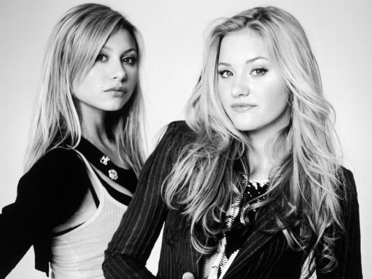 photo 15 in Alyson Michalka gallery [id292581] 2010-10-01 00:00:00