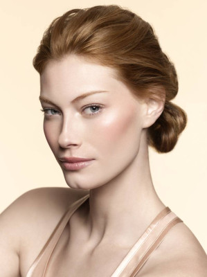 Alyssa Sutherland pic #912050