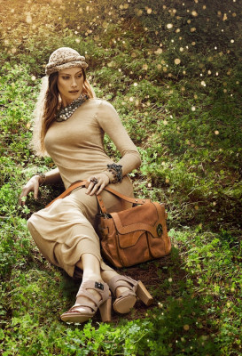 Alyssa Sutherland pic #941991