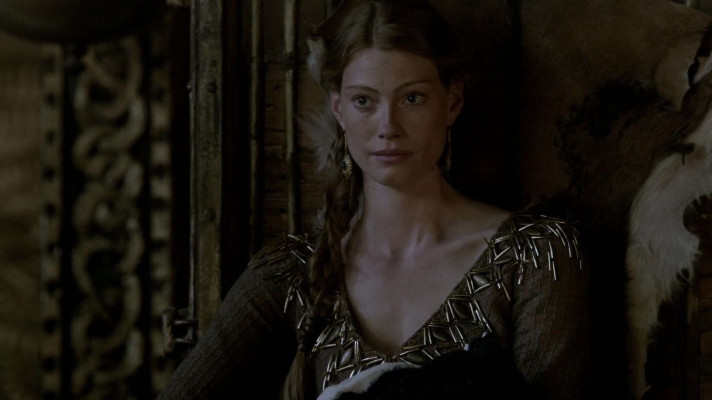Alyssa Sutherland pic #932221