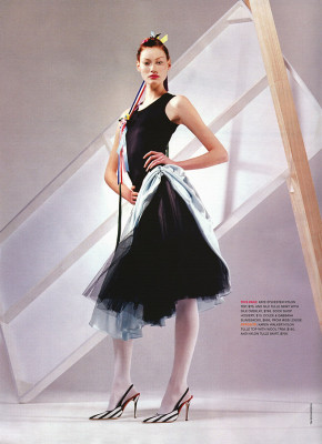 Alyssa Sutherland pic #4303