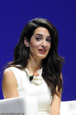 Amal Clooney pic #1144383