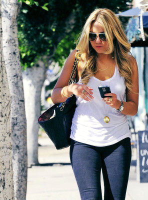 Amanda Bynes pic #520327