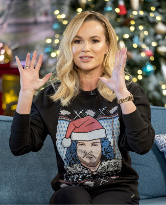 Amanda Holden pic #992946