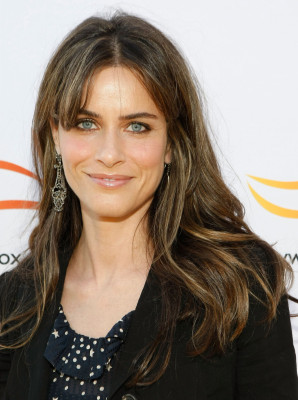 Amanda Peet pic #214620