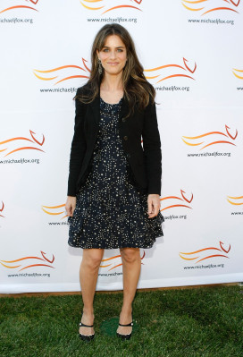 Amanda Peet pic #214614