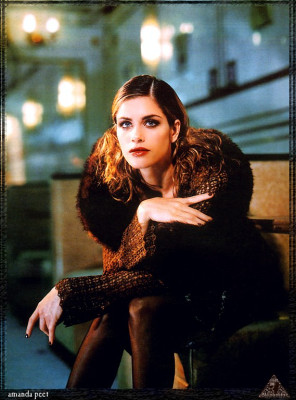 Amanda Peet pic #12305