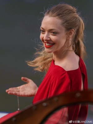 Amanda Seyfried pic #1199778