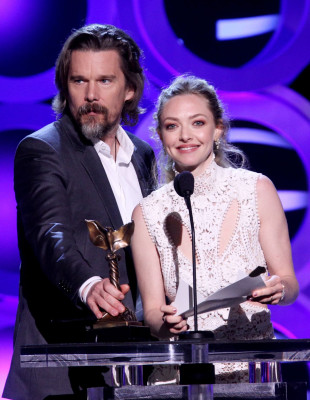 Amanda Seyfried pic #1016791