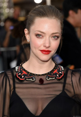 Amanda Seyfried pic #700633