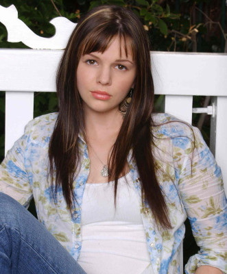 photo 22 in Amber Tamblyn gallery [id297980] 2010-10-24 00:00:00