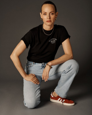 Amber Valletta pic #1333229