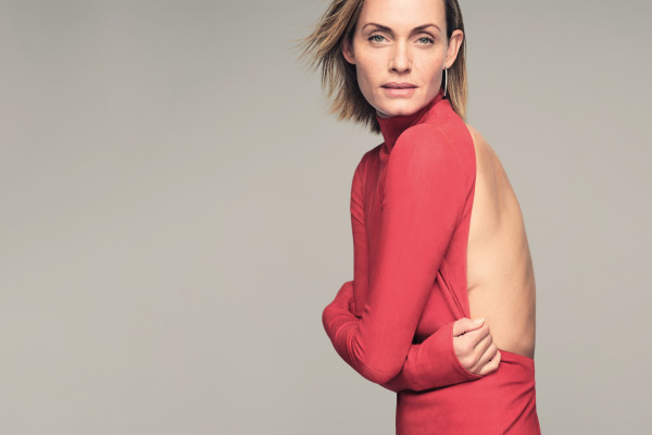 Amber Valletta pic #1323055