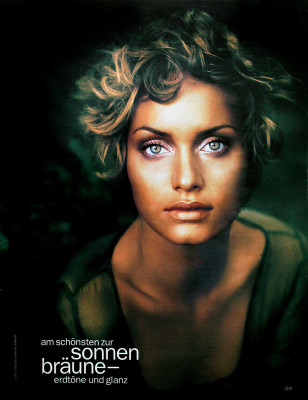 Amber Valletta pic #168567