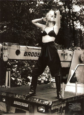 Amber Valletta pic #168553