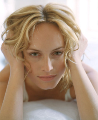 Amber Valletta pic #1323642