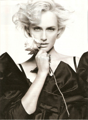 Amber Valletta pic #181658