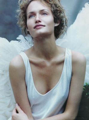 Amber Valletta pic #168585