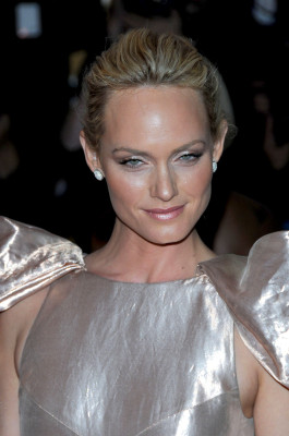 Amber Valletta pic #164467