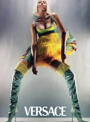 Amber Valletta pic #17469