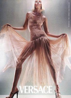 Amber Valletta pic #17468
