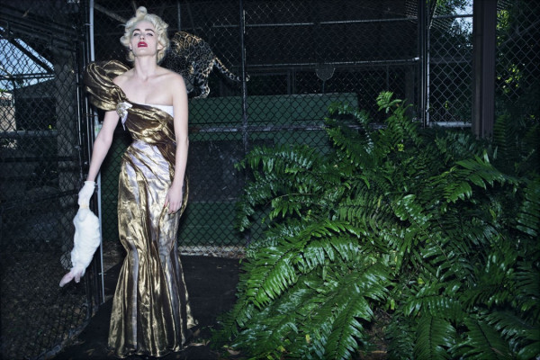 Amber Valletta pic #157822