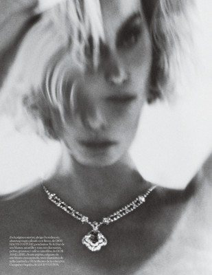 Amber Valletta pic #1240994
