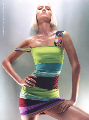 Amber Valletta pic #23668