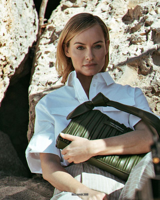 Amber Valletta pic #1301779