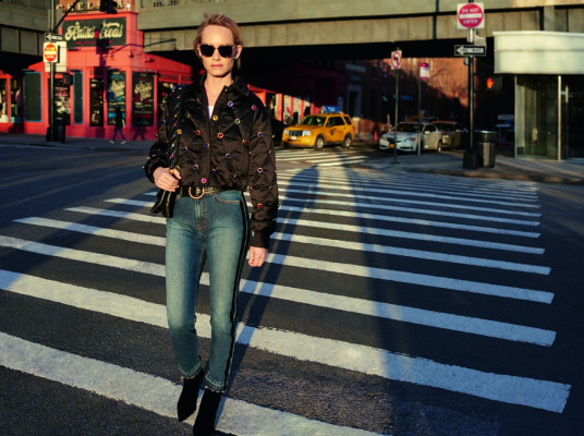 Amber Valletta pic #1054406