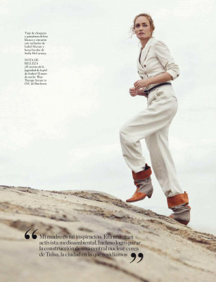 Amber Valletta pic #1040054