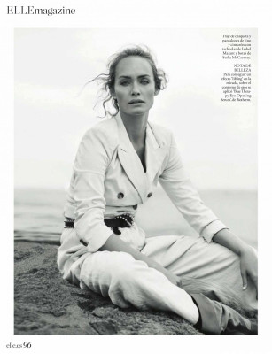 Amber Valletta pic #1040053