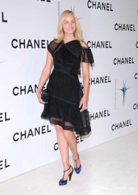 Amber Valletta pic #705073